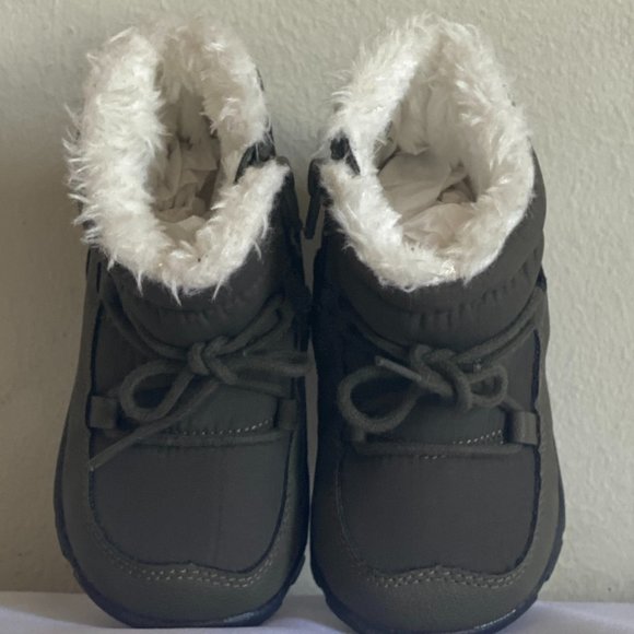 H&M Unisex Kid's Snow Boot Size 20-21 (LIKE NEW) - Picture 2 of 6